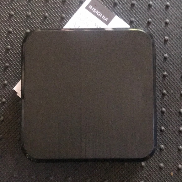 Insignia Rugged Bluetooth Speaker - Picture 6 of 6